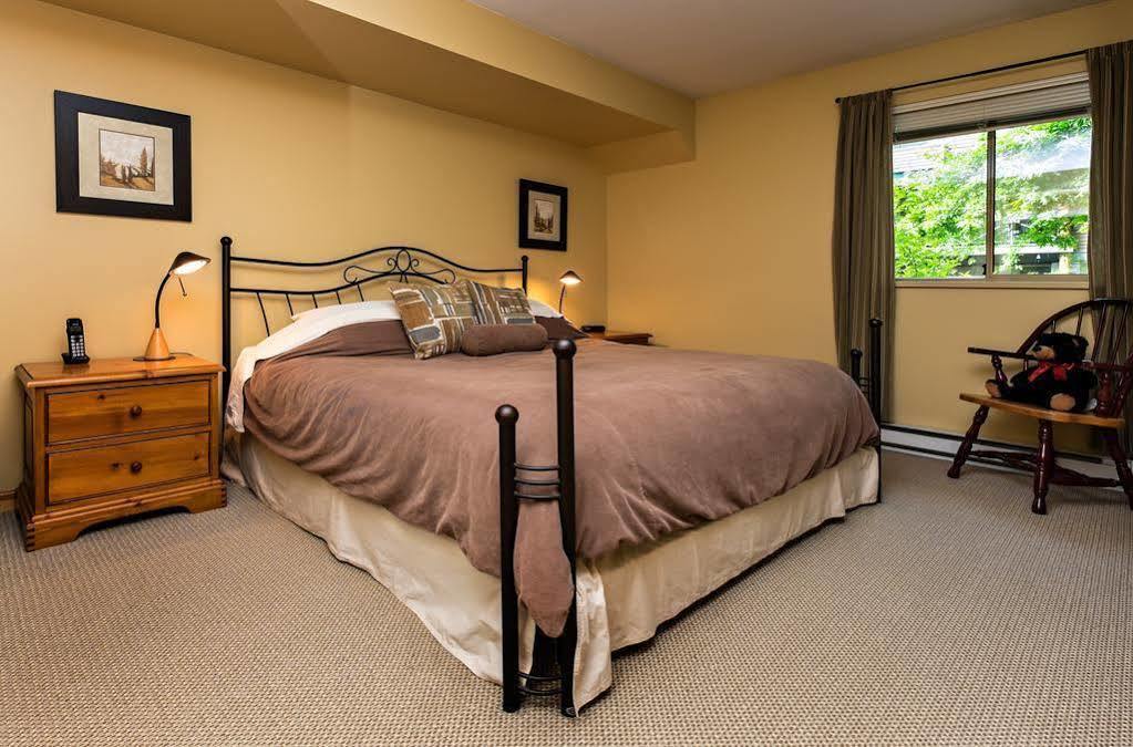 Westwind Properties At Valhalla Whistler Exterior photo